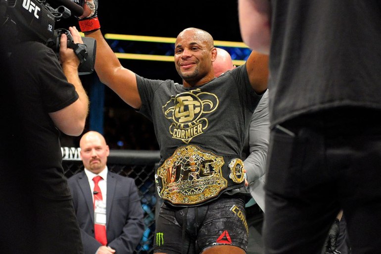 daniel-cormier-ufc-220-1